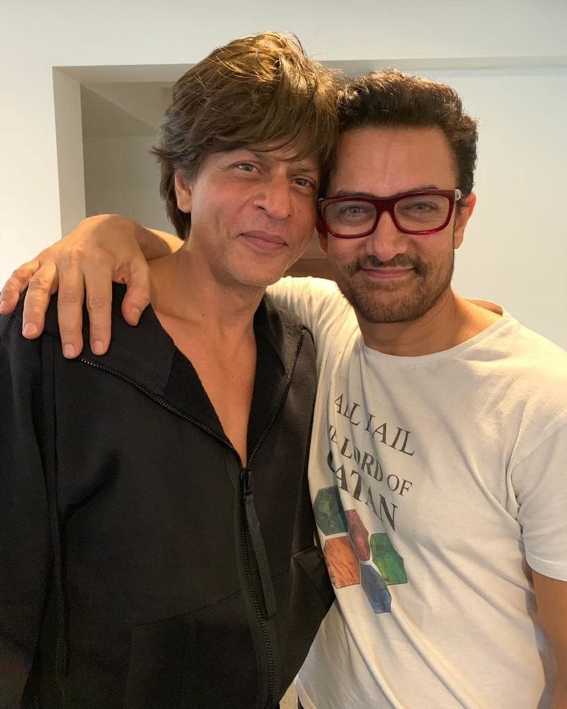 Bollywood-Actor-Aamir-Khan-with-Shahrukh-khan