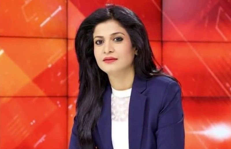 10 Famous News Anchors In India & Their Shocking Salaries Will Blow Your Mind